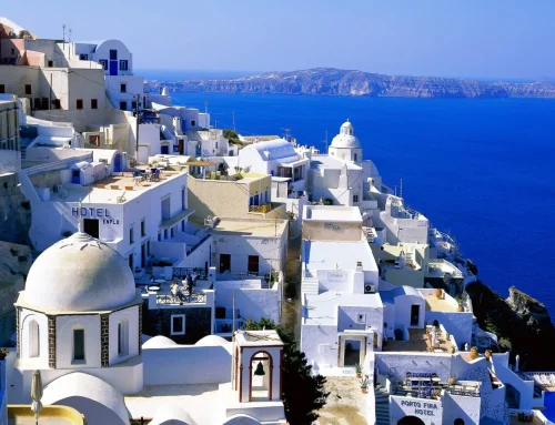 Graceful Greek Hospitality Through Stunning Architecture