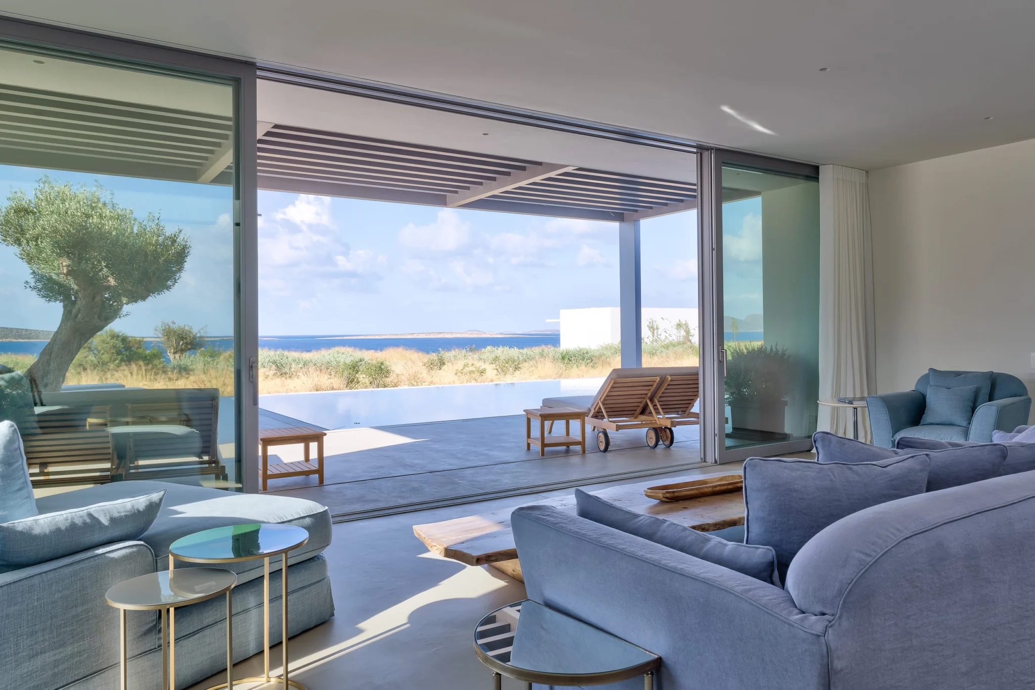 INTERIOR PHOTOGRAPHY SERVICES
